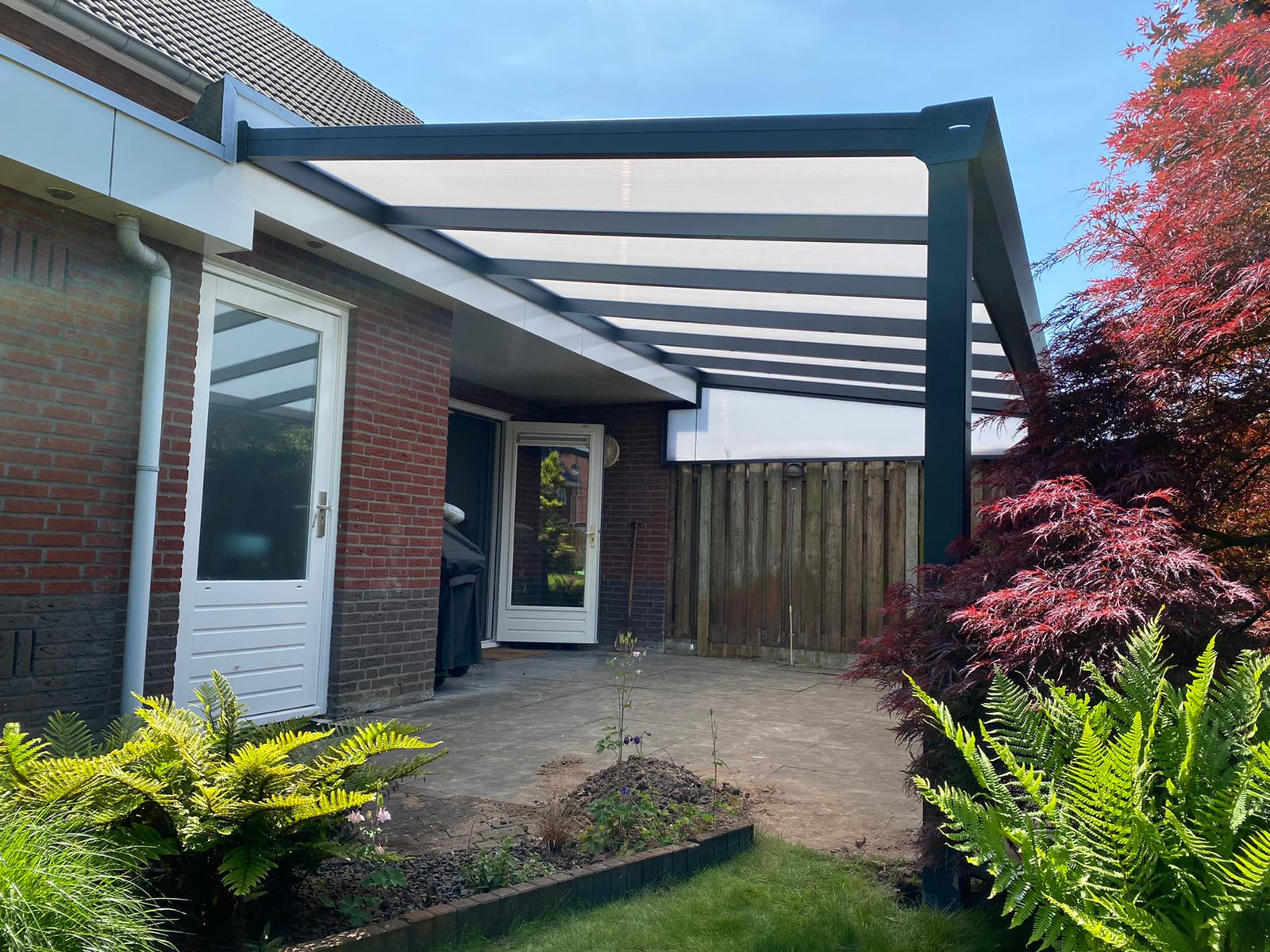 806 cm breed Giallo terrasoverkapping